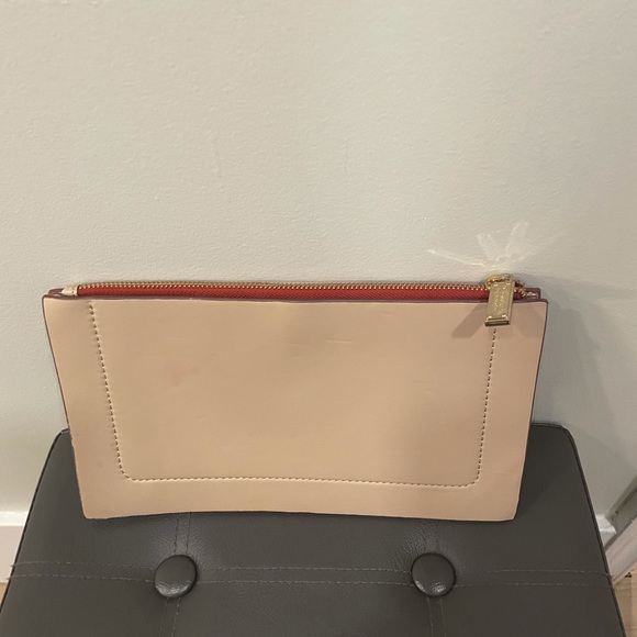 Red clutch / cream clutch - Picture 2 of 6
